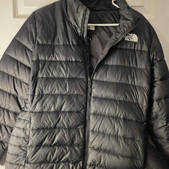 NORTH FACE COAT FOR WOMEN IN BLACK WITH HAT - Picture 3 of 3